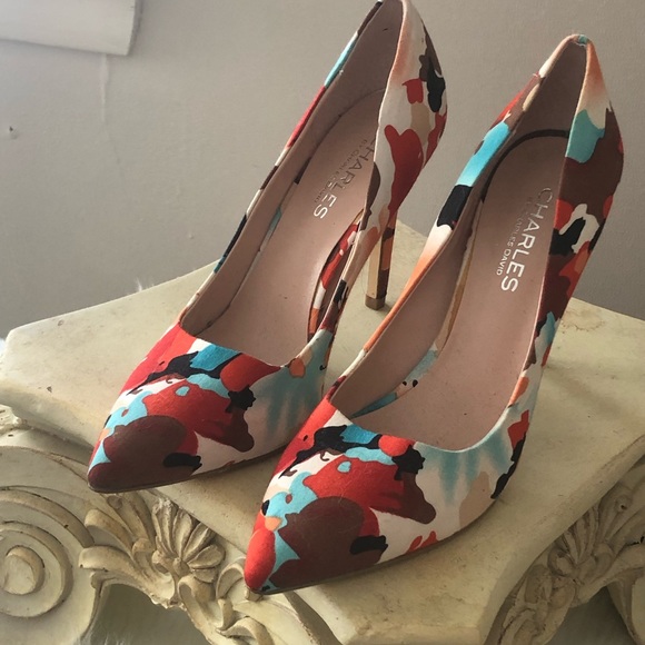 Charles David, women pumps - Picture 2 of 5